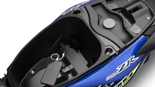 FASCINO 125 FI USB Charger