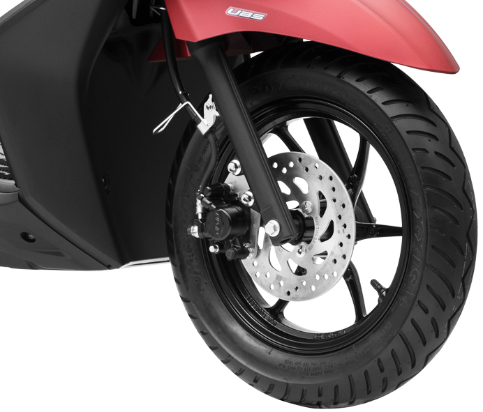 YAMAHA RayZR 125 Fi TELESCOPIC SUSPENSION
