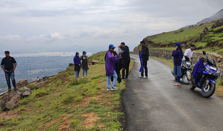 SRINAGAR TO THEED HARWAN