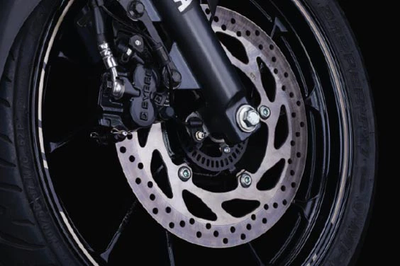 fzv3 on road price