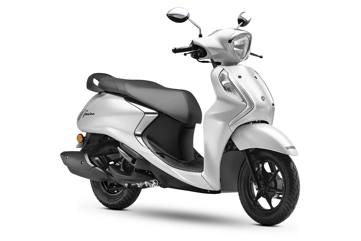 Yamaha Fascino 125 Fi Drum Metallic White color scooter